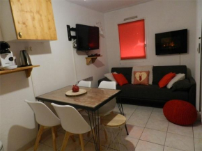 Appartement rénové Val Thorens - 4 pers, cheminée, skis aux pieds, proche commerces/restaurants - FR-1-637-54